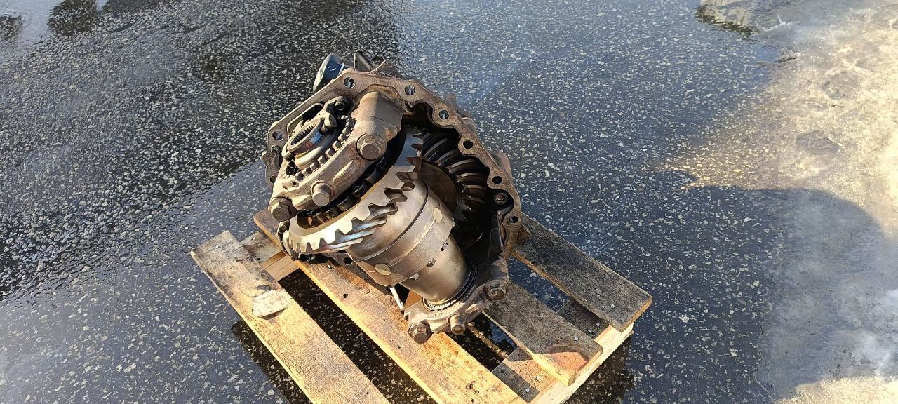 Редуктор среднего моста RBP835 4.38 Сания 6x4